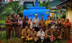 Bupati Mirwan Jemput Program Pusat, Aceh Selatan Resmi Terima Bantuan Excavator dari KKP